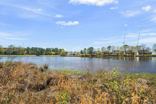 624 Long Lake Drive, Fuquay Varina, NC 27526