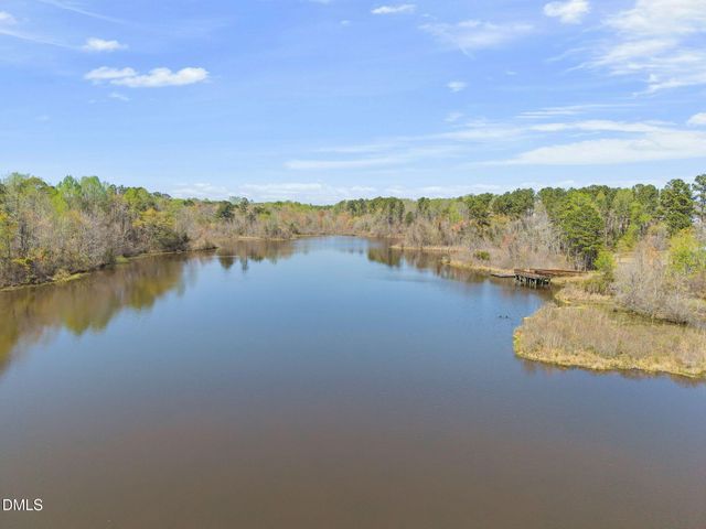 624 Long Lake Drive, Fuquay Varina, NC 27526