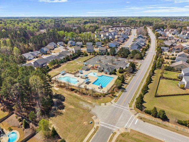 624 Long Lake Drive, Fuquay Varina, NC 27526