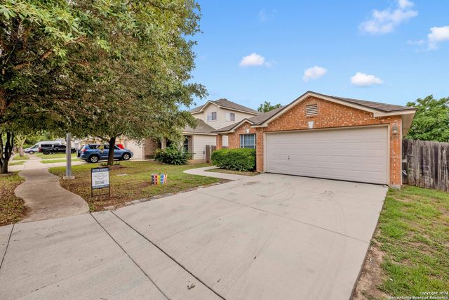 8811 Laguna Fls, San Antonio, TX 78251