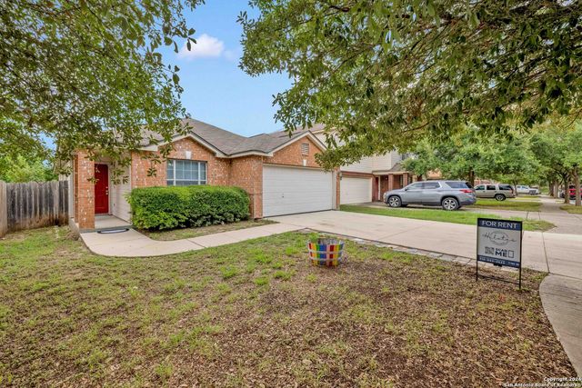 8811 Laguna Fls, San Antonio, TX 78251