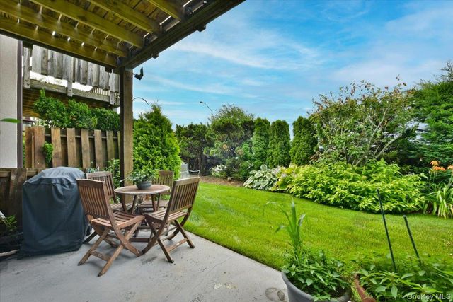 1 Anchorage Way 1108, Freeport, NY 11520