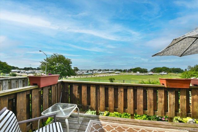 1 Anchorage Way 1108, Freeport, NY 11520