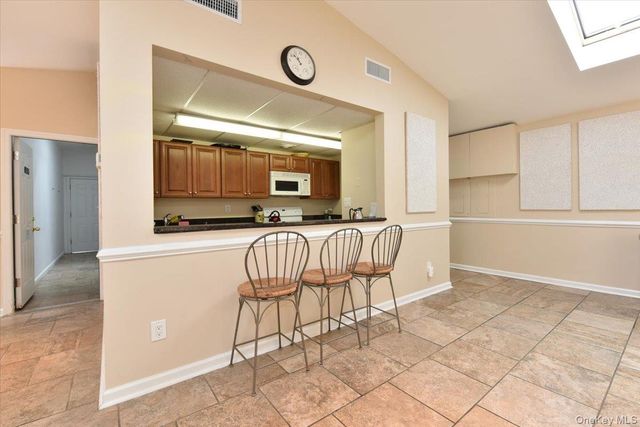 1 Anchorage Way 1108, Freeport, NY 11520