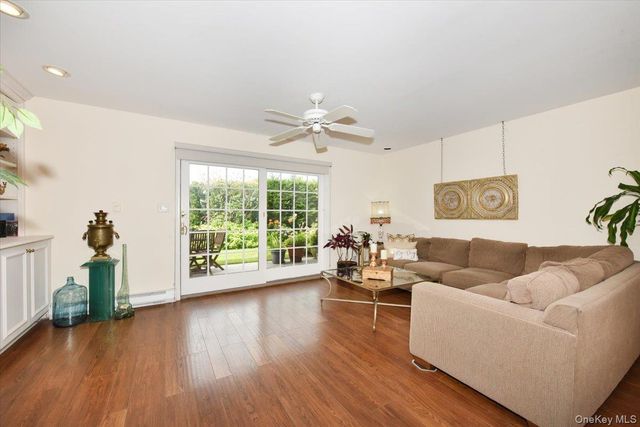1 Anchorage Way 1108, Freeport, NY 11520