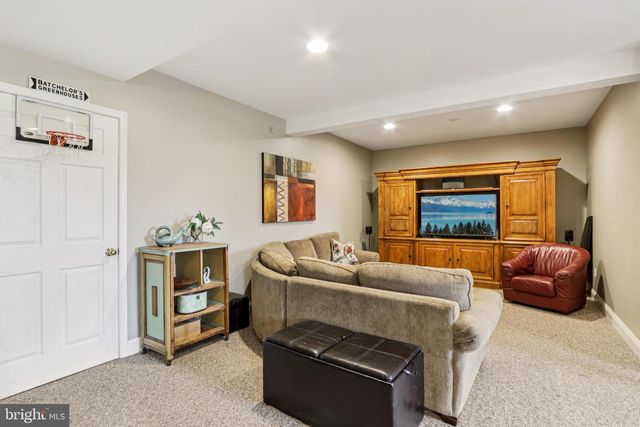 506 STONEY RUN RD, Spring City, PA 19475