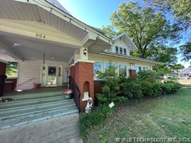924 Vine Street, Chelsea, OK 74016