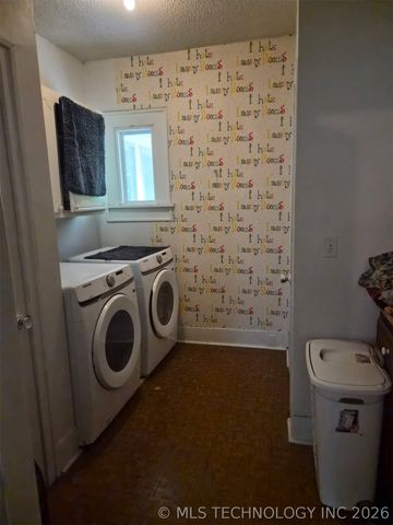 924 Vine Street, Chelsea, OK 74016