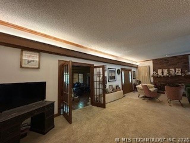 924 Vine Street, Chelsea, OK 74016