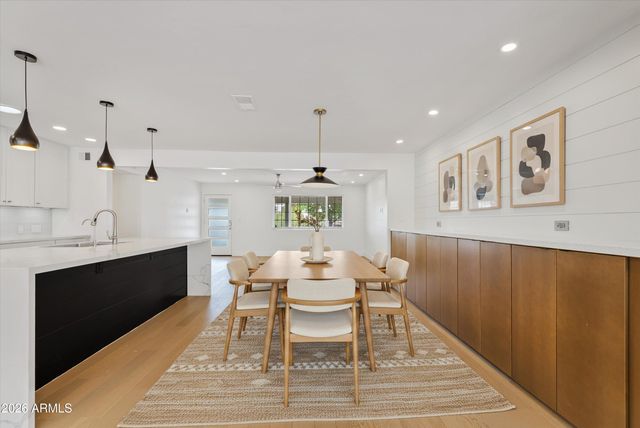 8515 N 13th Place, Phoenix, AZ 85020