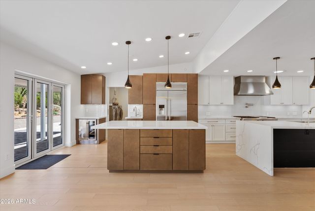 8515 N 13th Place, Phoenix, AZ 85020