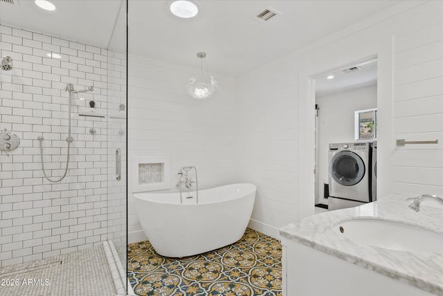 8515 N 13th Place, Phoenix, AZ 85020