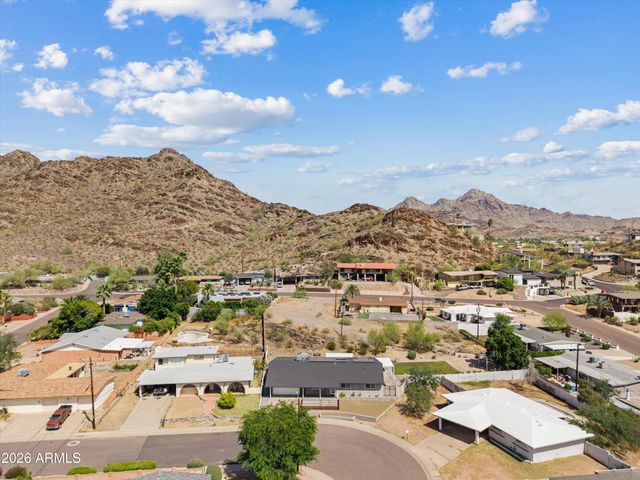 8515 N 13th Place, Phoenix, AZ 85020