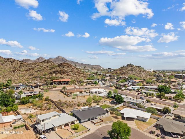 8515 N 13th Place, Phoenix, AZ 85020