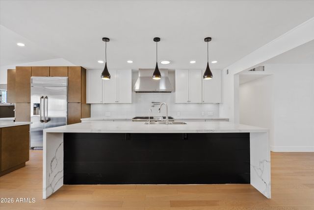 8515 N 13th Place, Phoenix, AZ 85020