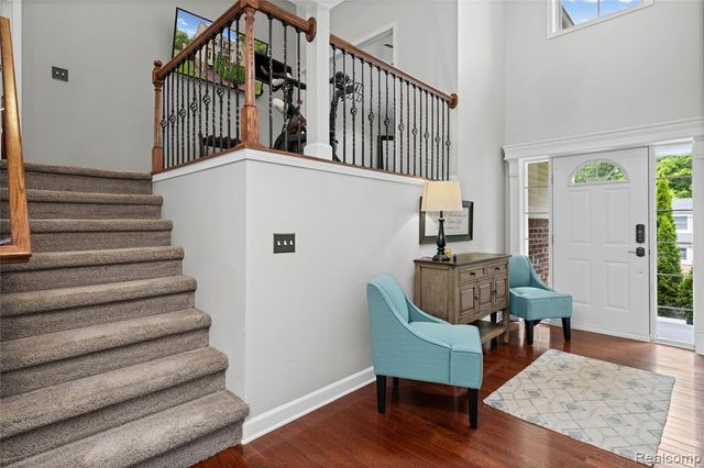 730 Leon Road, Walled Lake, MI 48390