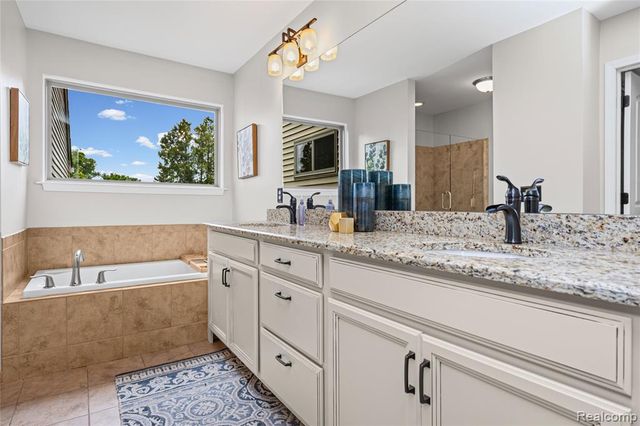 730 Leon Road, Walled Lake, MI 48390
