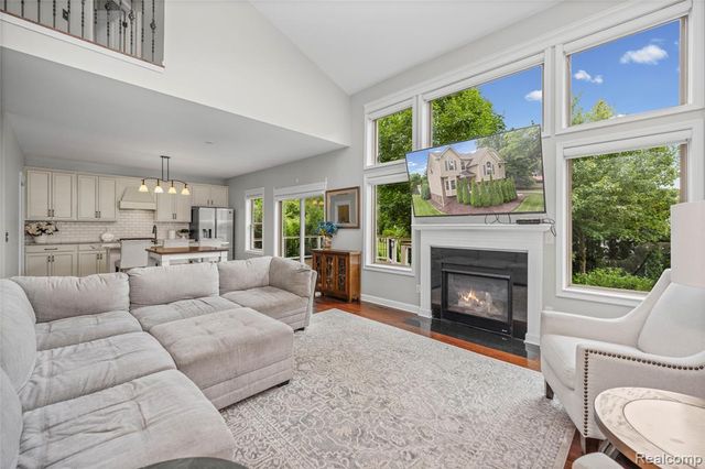 730 Leon Road, Walled Lake, MI 48390