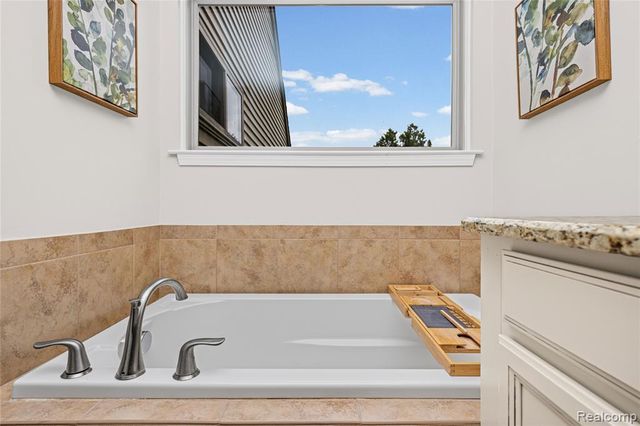 730 Leon Road, Walled Lake, MI 48390