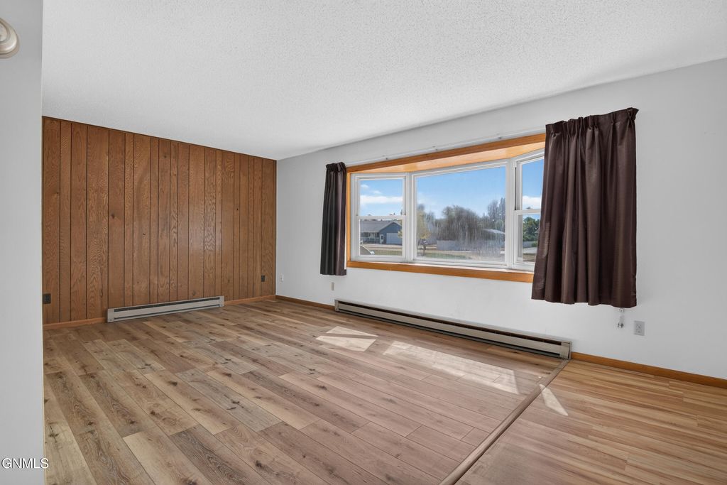 11677 35m Street SE, Valley City, ND 58072 photo 4