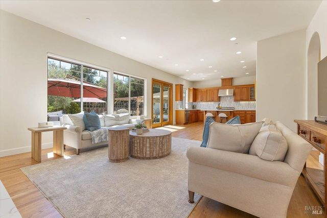 416 San Lorenzo Ct, Sonoma, CA 95476