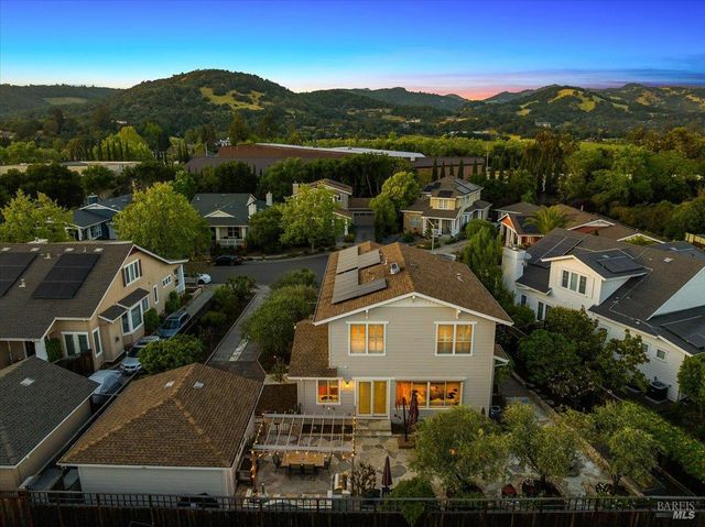 416 San Lorenzo Ct, Sonoma, CA 95476