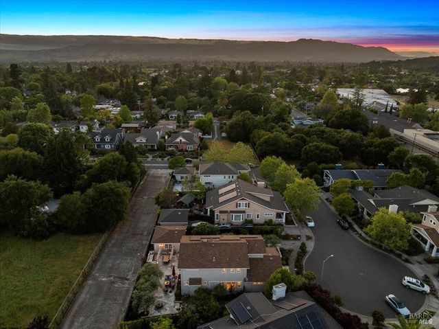 416 San Lorenzo Ct, Sonoma, CA 95476