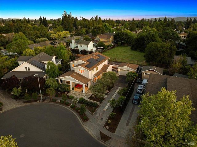 416 San Lorenzo Ct, Sonoma, CA 95476
