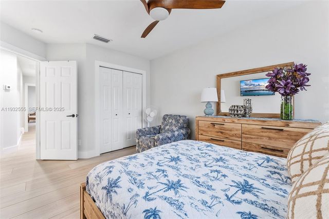 550 NW 110th Ave, Plantation, FL 33324