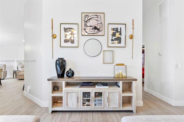 550 NW 110th Ave, Plantation, FL 33324