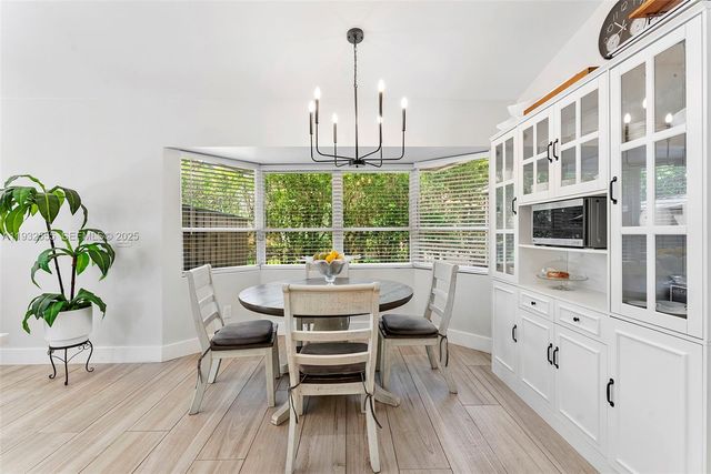 550 NW 110th Ave, Plantation, FL 33324