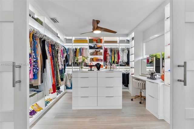 550 NW 110th Ave, Plantation, FL 33324