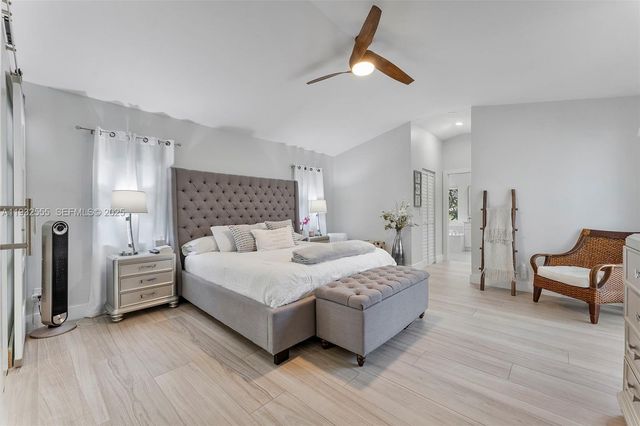 550 NW 110th Ave, Plantation, FL 33324