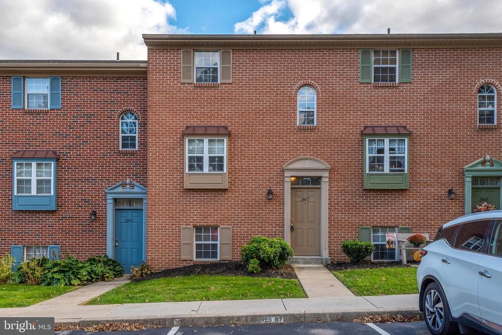 367 WELDON DR, York, PA 17404