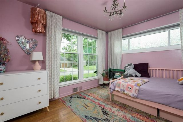 2016 W 83rd Terrace, Leawood, KS 66206