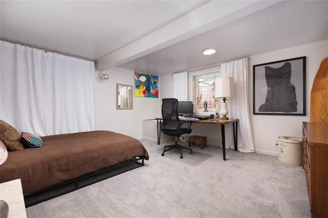 2016 W 83rd Terrace, Leawood, KS 66206