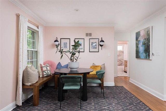 2016 W 83rd Terrace, Leawood, KS 66206
