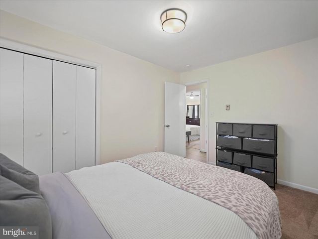 257 VALLEY DR, Fayetteville, PA 17222