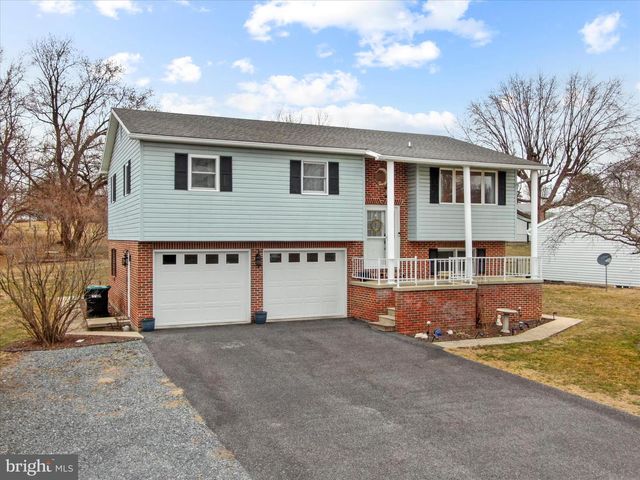 257 VALLEY DR, Fayetteville, PA 17222