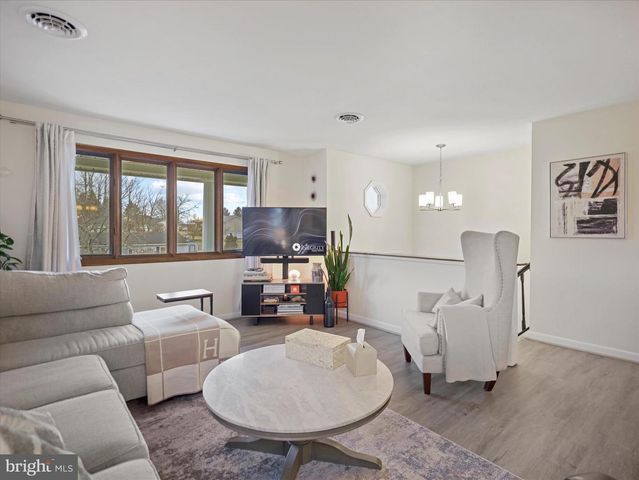 257 VALLEY DR, Fayetteville, PA 17222