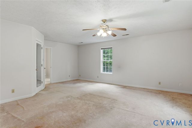 1570 Meade Point Dr, Powhatan, VA 23139