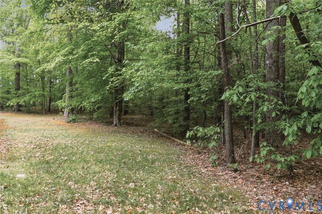 1570 Meade Point Dr, Powhatan, VA 23139
