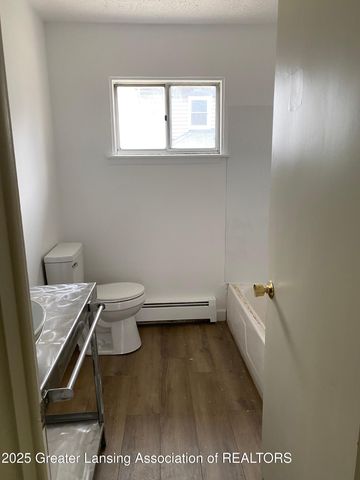 829 E Shiawassee Street, Lansing, Lansing, MI 48912