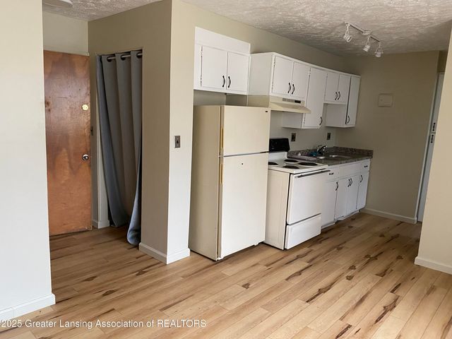 829 E Shiawassee Street, Lansing, Lansing, MI 48912