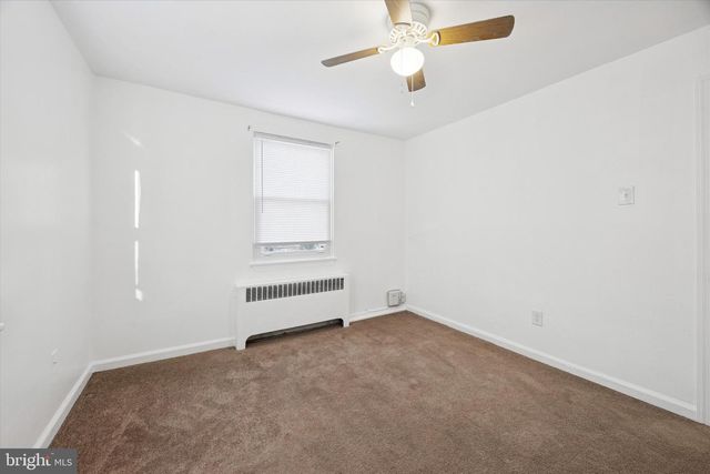 206 W PARKWAY AVE, Chester, PA 19013