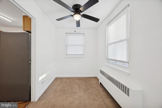 206 W PARKWAY AVE, Chester, PA 19013