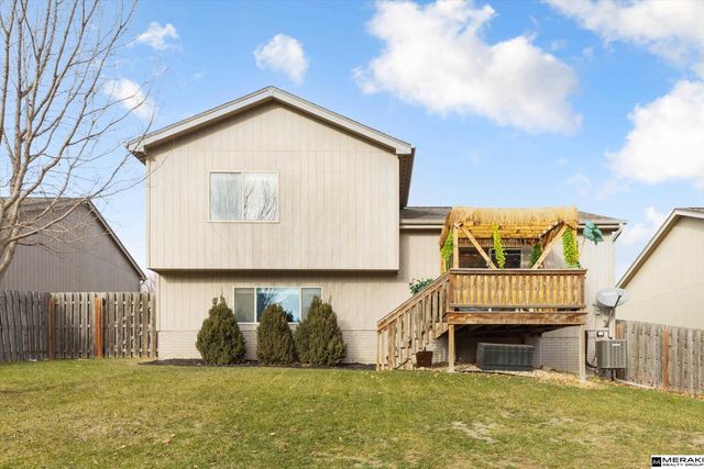 18707 Birchwood Avenue, Omaha, NE 68136