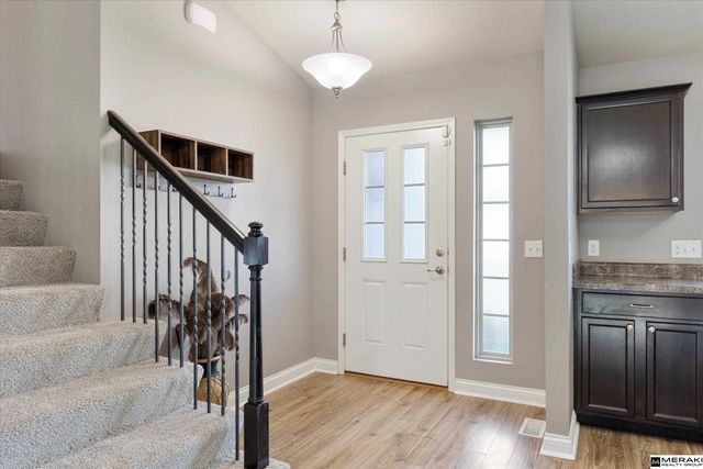 18707 Birchwood Avenue, Omaha, NE 68136