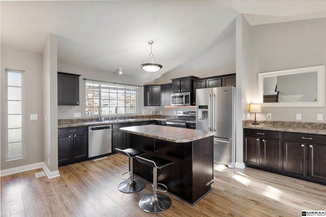 18707 Birchwood Avenue, Omaha, NE 68136