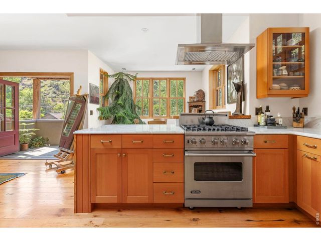 22 Artesian Dr, Eldorado Springs, CO 80025